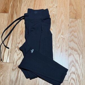 Alo Yoga 7/8 High Waist Airlift Legging (like new)